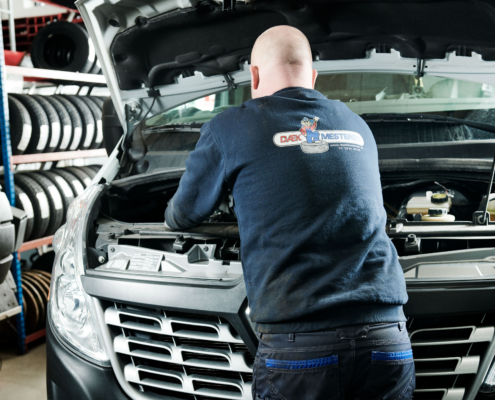 Motorservice - autoværksted og dækcenter