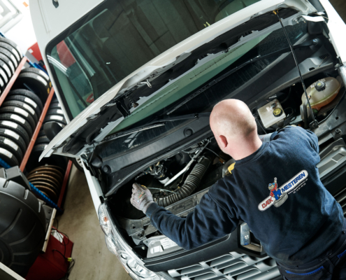 Motorservice - autoværksted og dækcenter