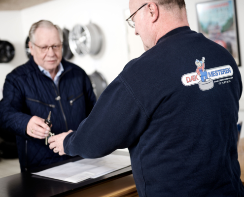 Kundeservice - autoværksted og dækcenter